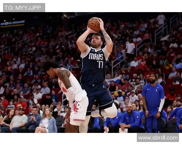 东契奇狂砍73分刷新现役最高分记录独行侠成功终结太阳队11连胜纪录 东契奇狂砍73分刷新现役最高分记录独行侠成功终结太阳队11连胜纪录