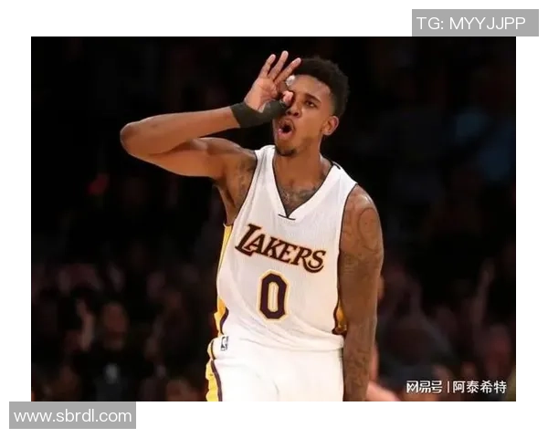 保罗乔治与尼克杨的对决谁能在NBA赛场上笑到最后 保罗乔治与尼克杨的对决谁能在NBA赛场上笑到最后