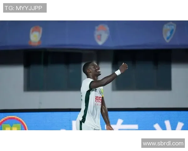 北京国安迎战深圳佳兆全力争胜展现球队实力与斗志 北京国安迎战深圳佳兆全力争胜展现球队实力与斗志