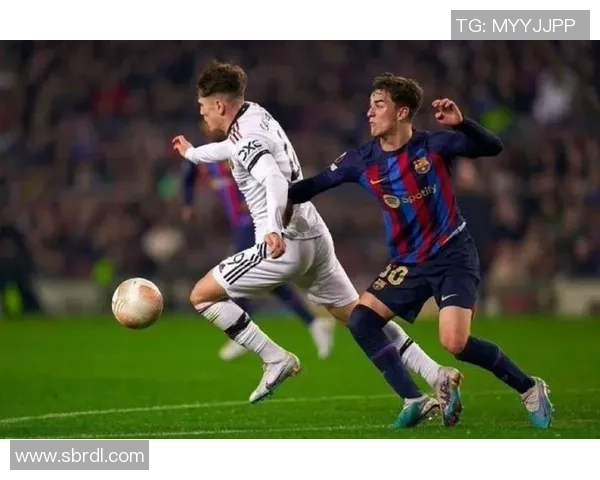 巴黎与曼联两回合较量精彩回顾与战术分析