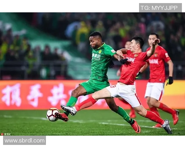 恒大与汉堡精彩对决全场回放分析与精彩瞬间回顾 恒大与汉堡精彩对决全场回放分析与精彩瞬间回顾