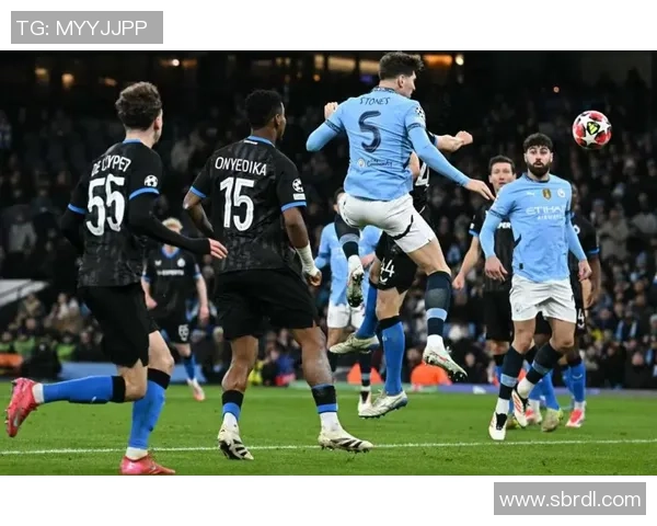 波尔多与里昂激战正酣比分悬念引发球迷热议与期待