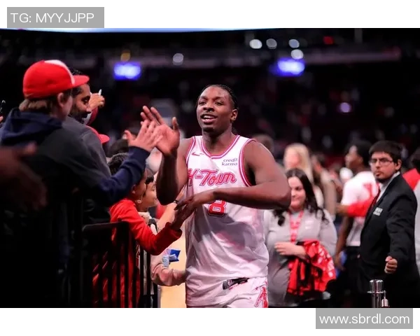 火箭队与独行侠激战回顾精彩瞬间与赛后分析