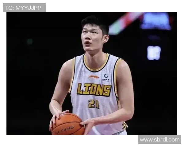 胡金秋：从青涩新星到CBA巨星的成长之路与辉煌成就