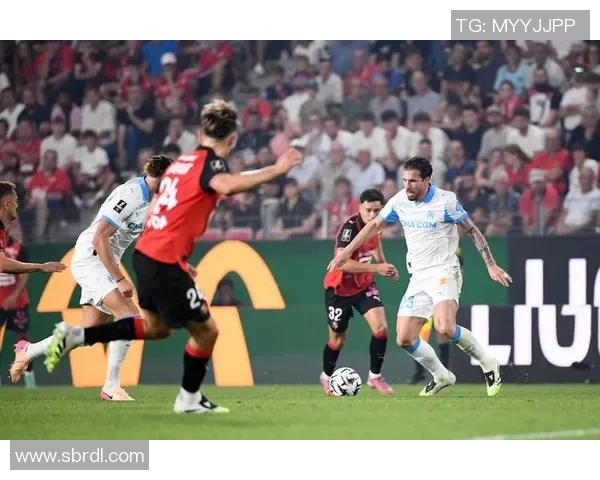 阿尔克马与布雷达激战正酣谁能在这场较量中笑到最后